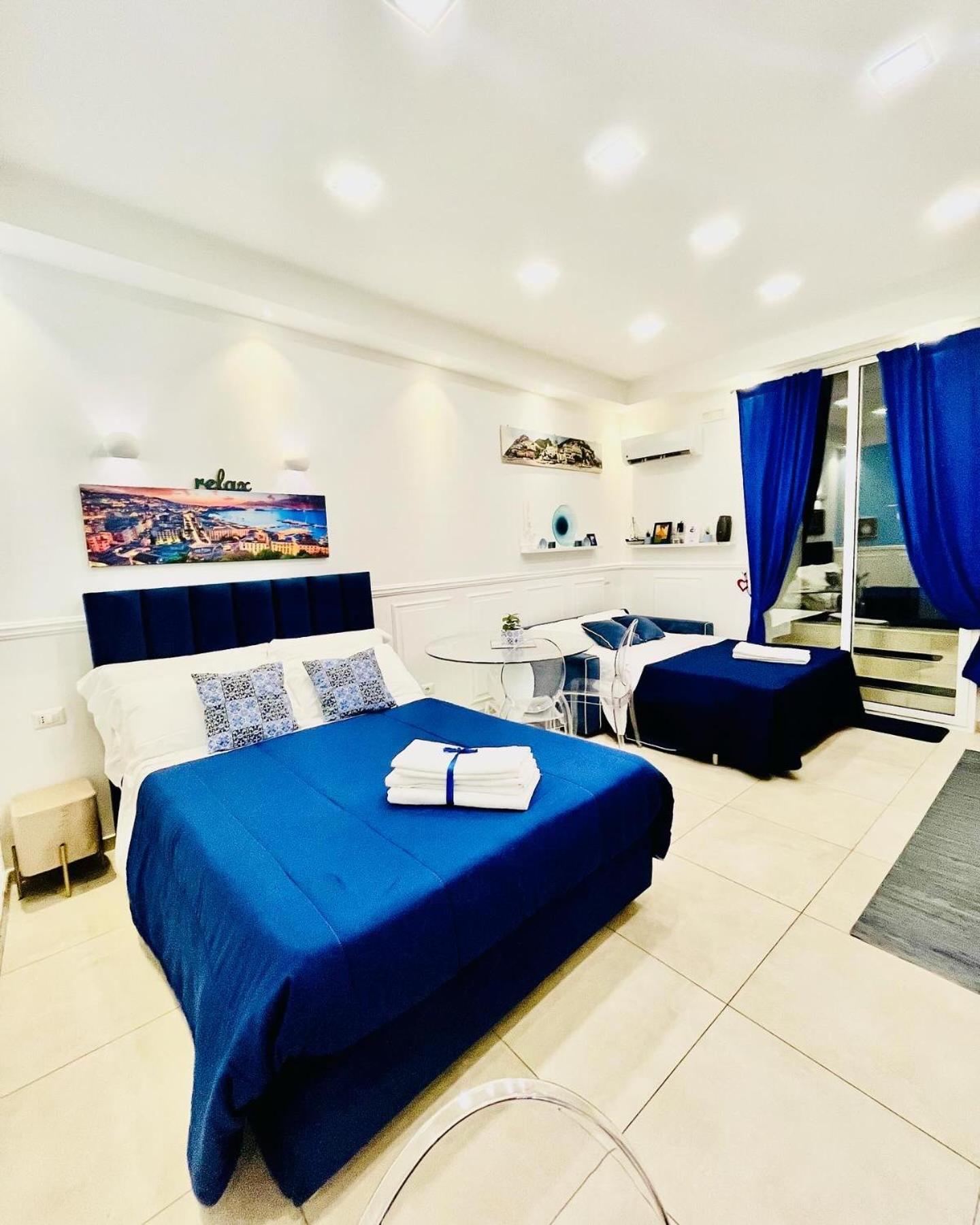 Donn'Anna Naples City Center Екстериор снимка