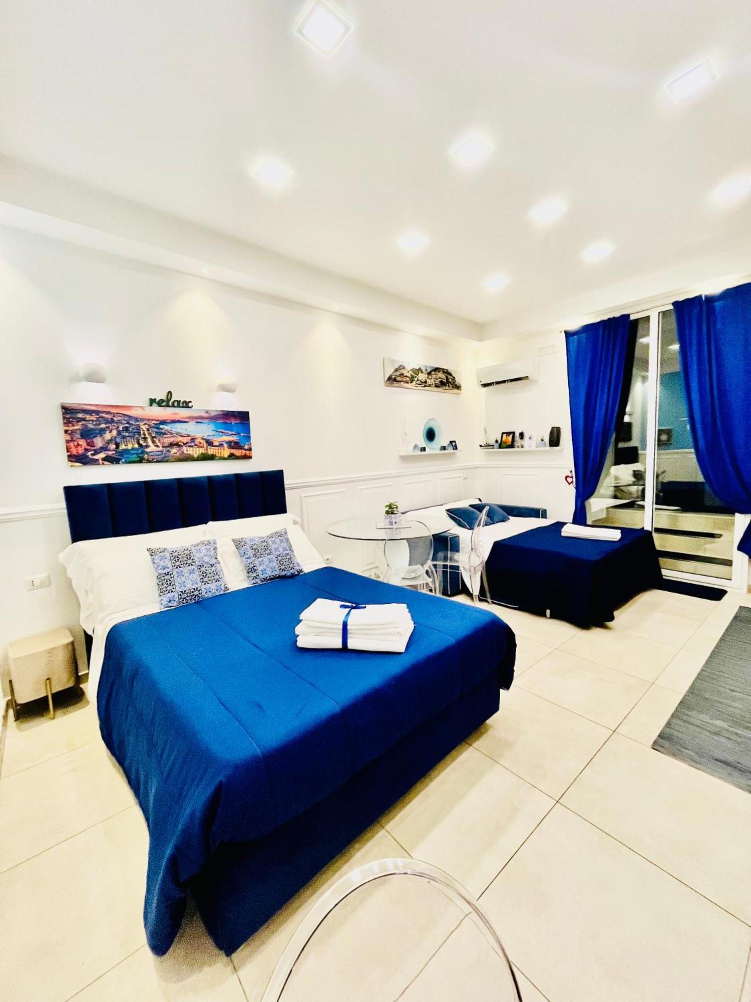 Donn'Anna Naples City Center Екстериор снимка