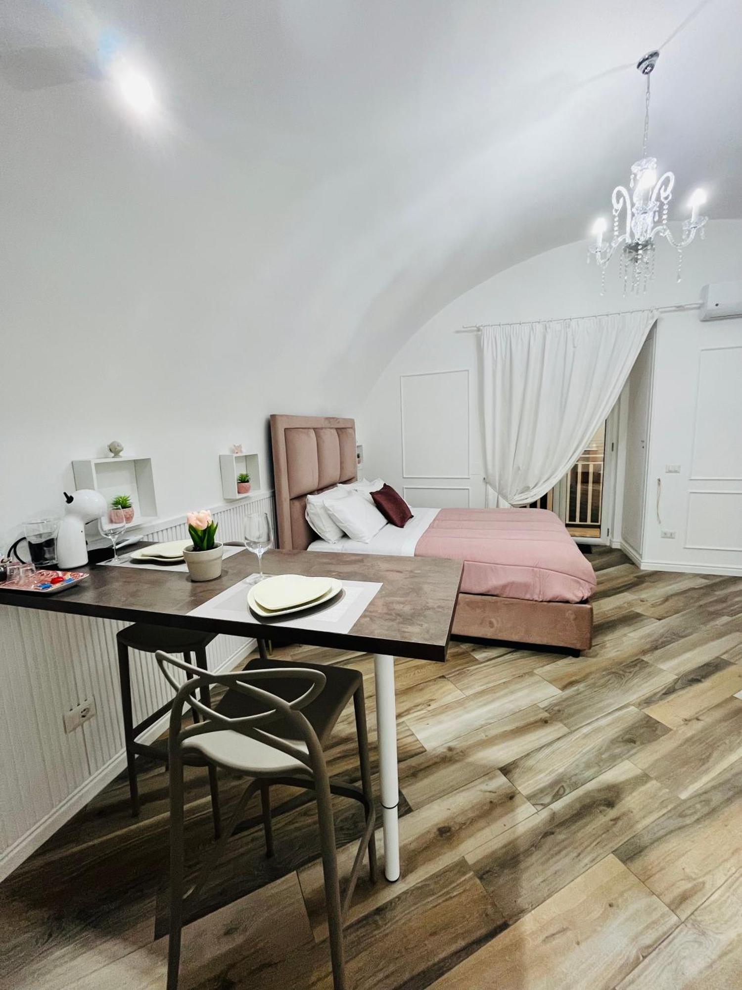 Donn'Anna Naples City Center Екстериор снимка