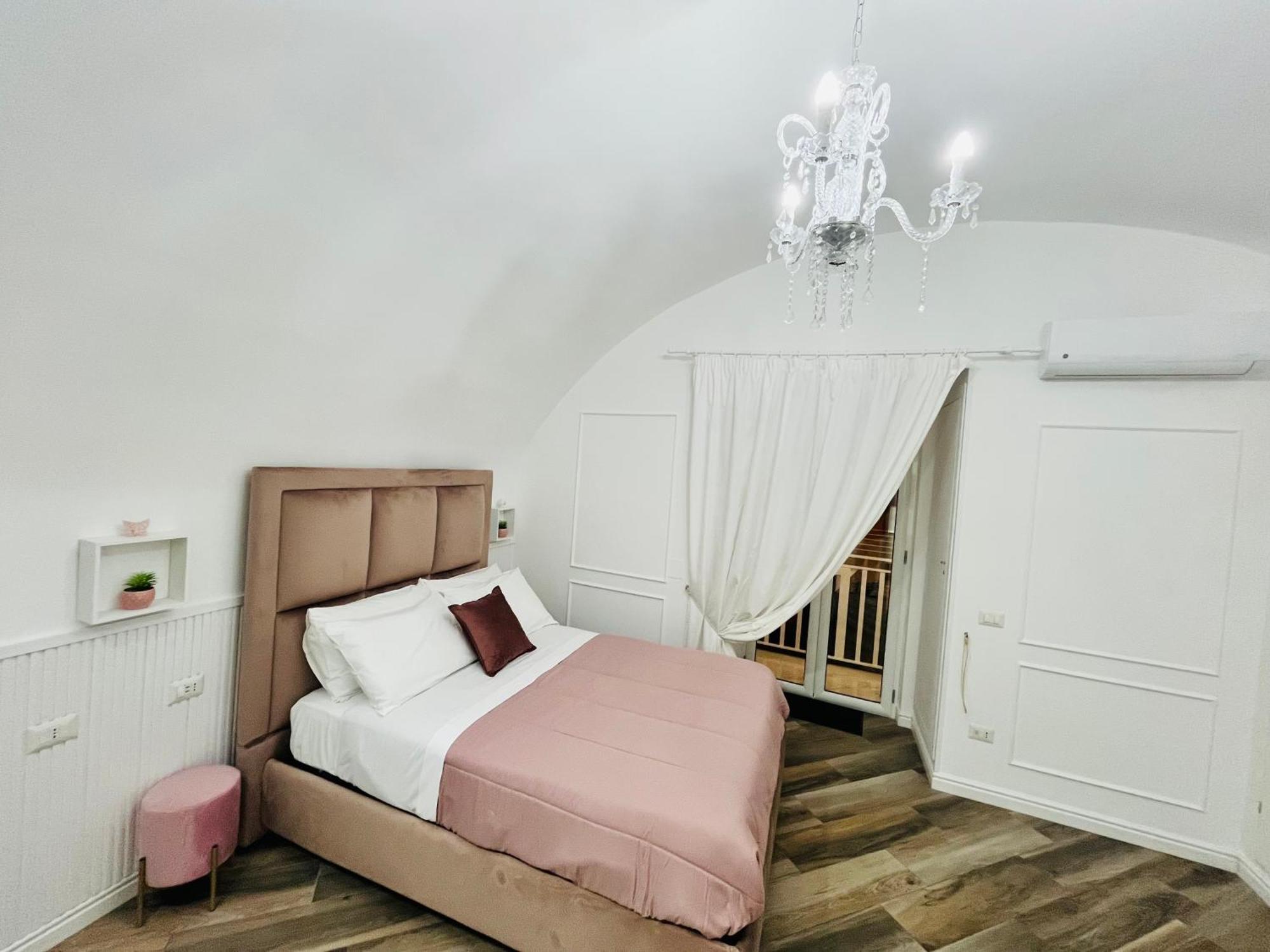 Donn'Anna Naples City Center Екстериор снимка