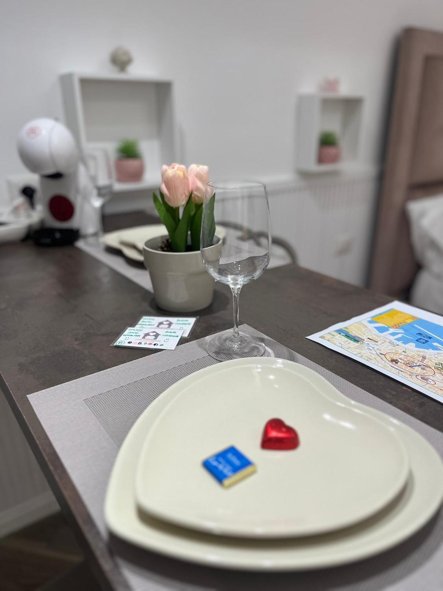 Donn'Anna Naples City Center Екстериор снимка