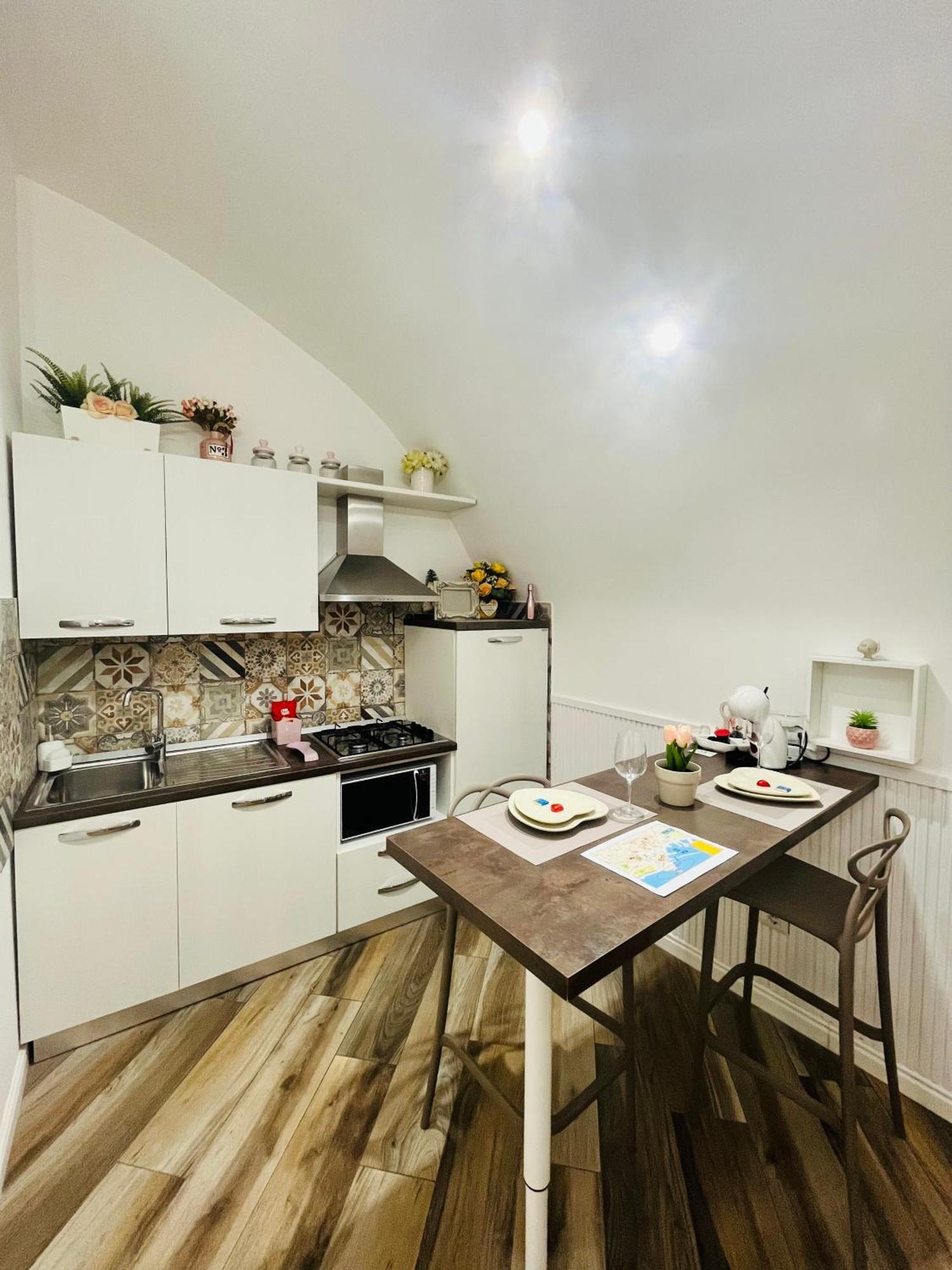 Donn'Anna Naples City Center Екстериор снимка
